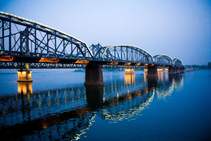 Dandong: The Frontier City