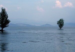 rain falling on water of Erhai Lake