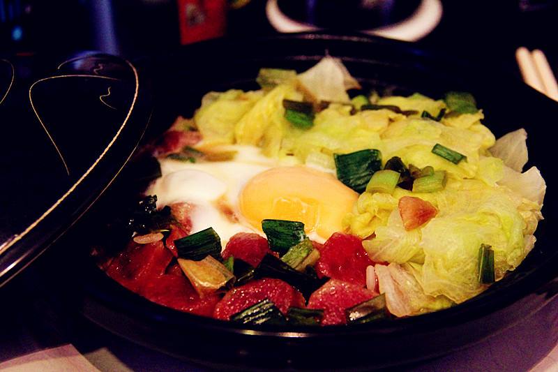 How to Make Simple Cantonese Style Sausage Clay Pot Rice