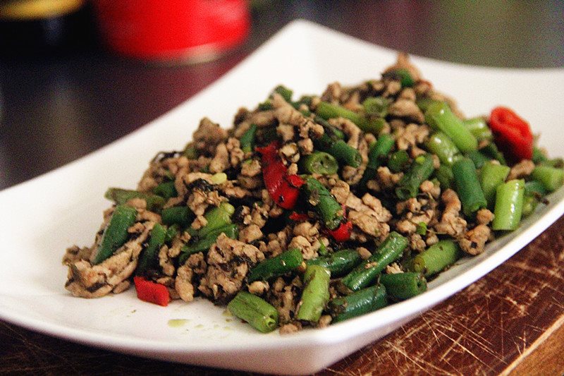 Stir-fry Pickled Kale with Pork Mince and Bean