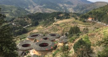 A Visit to Fujian Tulou – Earthen Houses Earthen Houses in Fujian - Beautiful Scenery