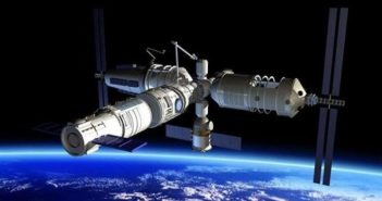 天宫一号空间站在南太平洋上空销毁 computer image showing space station