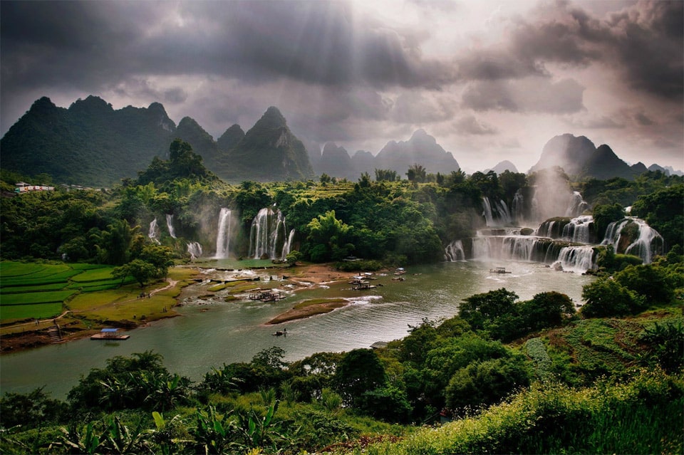 2030 – The Year of the Tourist