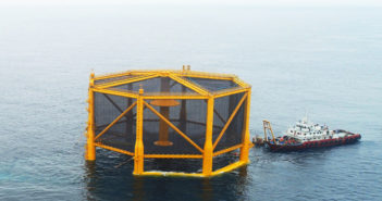 中国首批养殖三文鱼将进入市场 shenlan 1 fish farm on open water