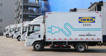 宜家在上海用电动车配送货物 IKEA electric delivery truck in shanghai