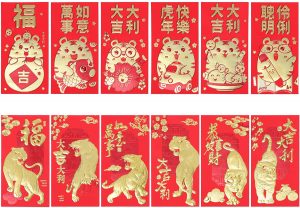 giving and receiving red envelopes in china