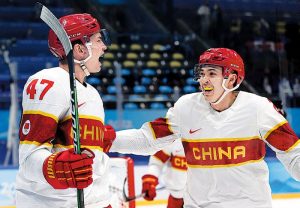 China's Ice Hockey Players Hope to Promote Sport