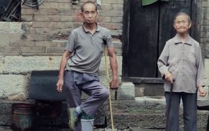 Man's Life Video Goes Viral and Inspires Netizens