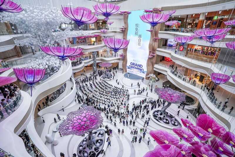 Hainan Opens Huge Duty-free Shopping Complex
