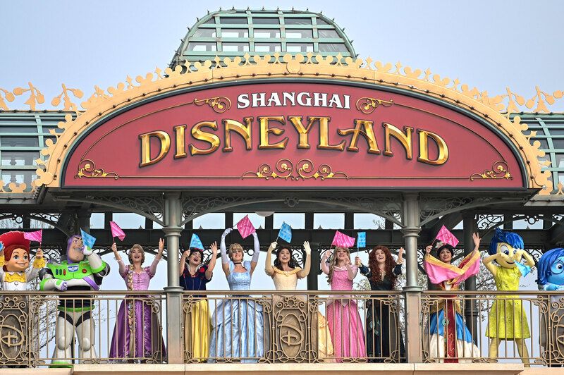 Shanghai Disneyland to Get Train Station