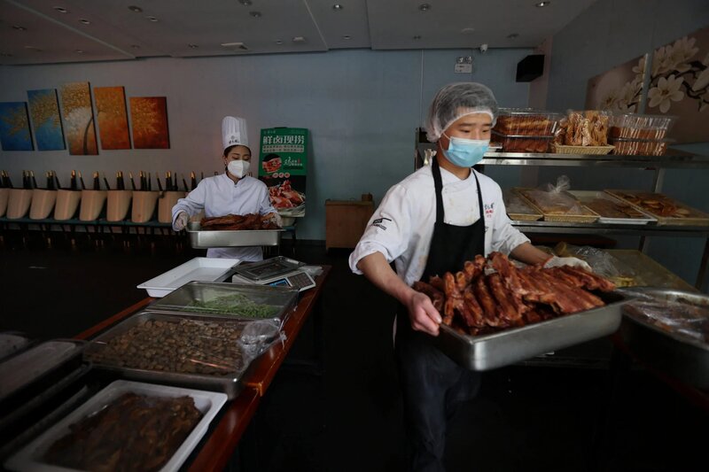 Beijing Restaurants Reopen to Diners
