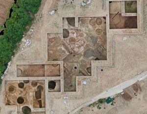 More than 300 Tombs Dating 4,500 Years Discovered in Henan