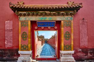 Explore nuances of the Beijing accent and dialect