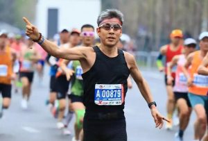 Cancer Survivor Takes-Up Long-Distance Running