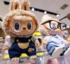  China Forbids Banks from Attracting Customers with Labubu Toys