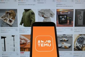 Chinese Migrants Turn UK Homes Into Temu and Shein Warehouses