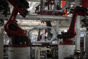 Photographer Depicts Automation Evolution Inside China's Factories