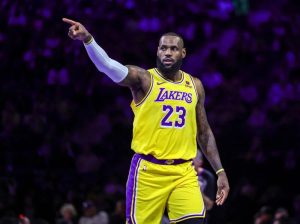 LeBron James Writes Article to Help Mend NBA's Ties with China
