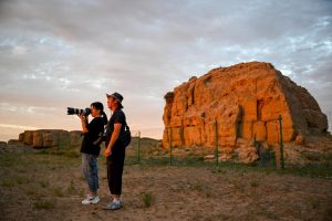 Chinese Couple Create Great Wall Museum with 100,000 Photographs