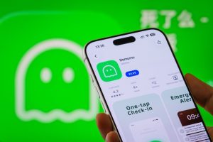 "Are You Dead?" App Goes Viral in China