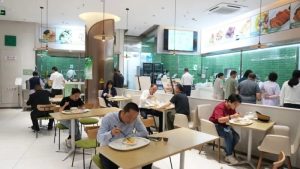 Two Men Sit in Wrong Seats and Accidentally Eat Stranger's Meal