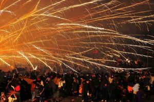 Yangshui Beehive Fireworks Festival Held in Tainan
