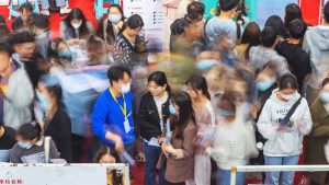 New Trend Sees Digital Nomads Swap Cities for Rural Life Across China