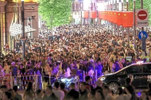 China Sees Increase In May Day Tourism Activity