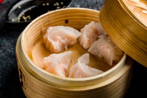 Guangzhou Mandates Transparency on Handcrafted vs. Machine-Made Dishes