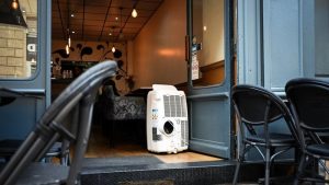 Chinese-Made Cooling Products Surge Amid Heat Wave in Europe