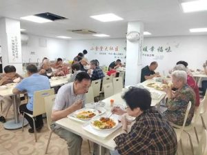 Community Centres Offer Hot Meals to Elderly